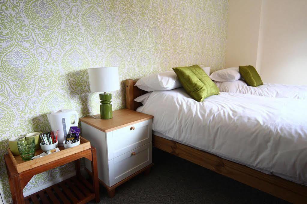 The Windsor Castle Inn Lye Zewnętrze zdjęcie