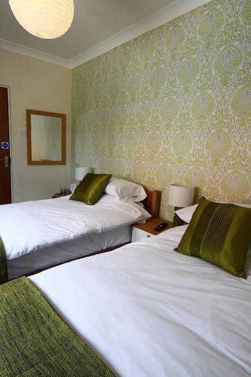The Windsor Castle Inn Lye Zewnętrze zdjęcie